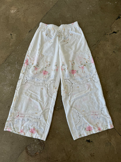 Rose Garden Embroidered Pants-S/M