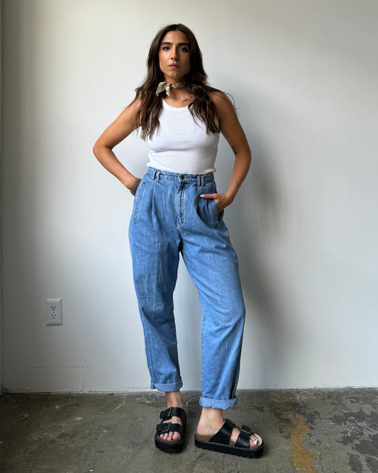 90's Lizwear Pleated Waist Tapered Leg Relaxed Denim -28"