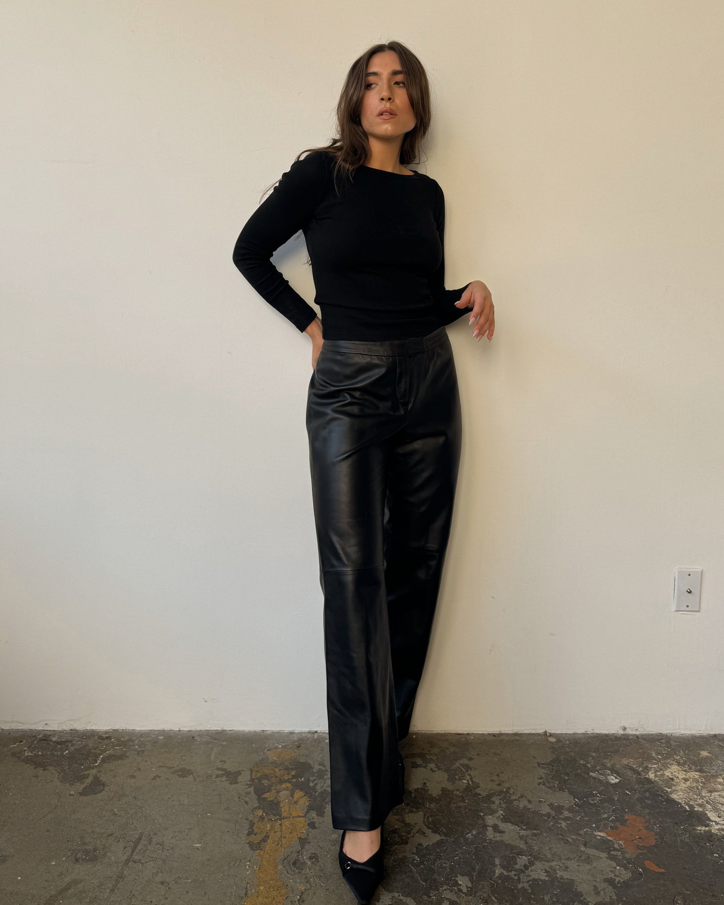 90's Straight Leg Leather Pants- 6/8