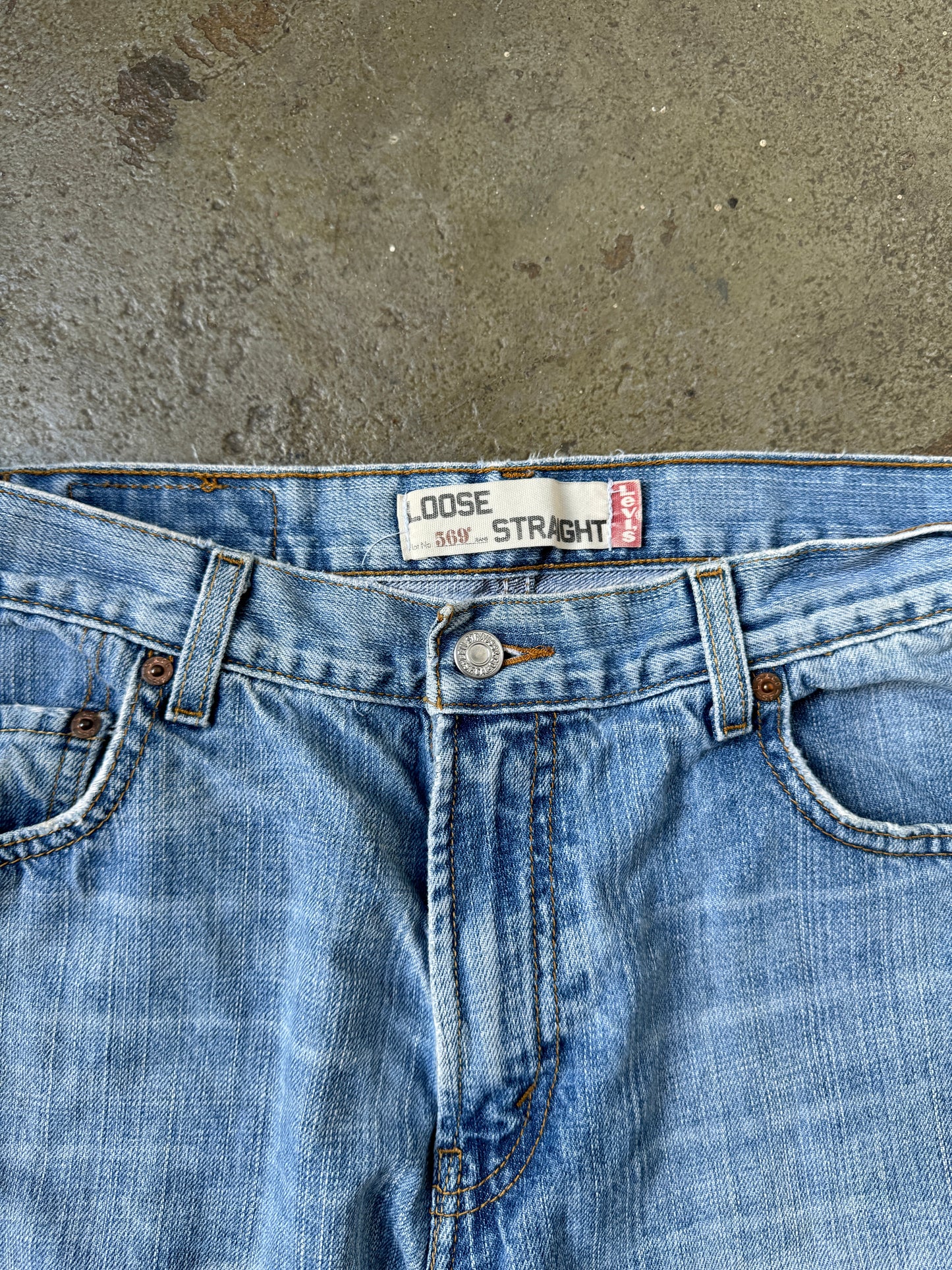 00's Distressed Levi's 569 - 30x30